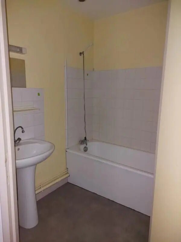 Appartement à louer, 75m², Loudes