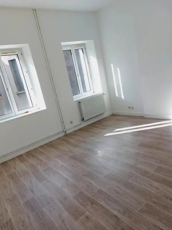 Appartement à louer, 54m², Saint-Bonnet-le-Château