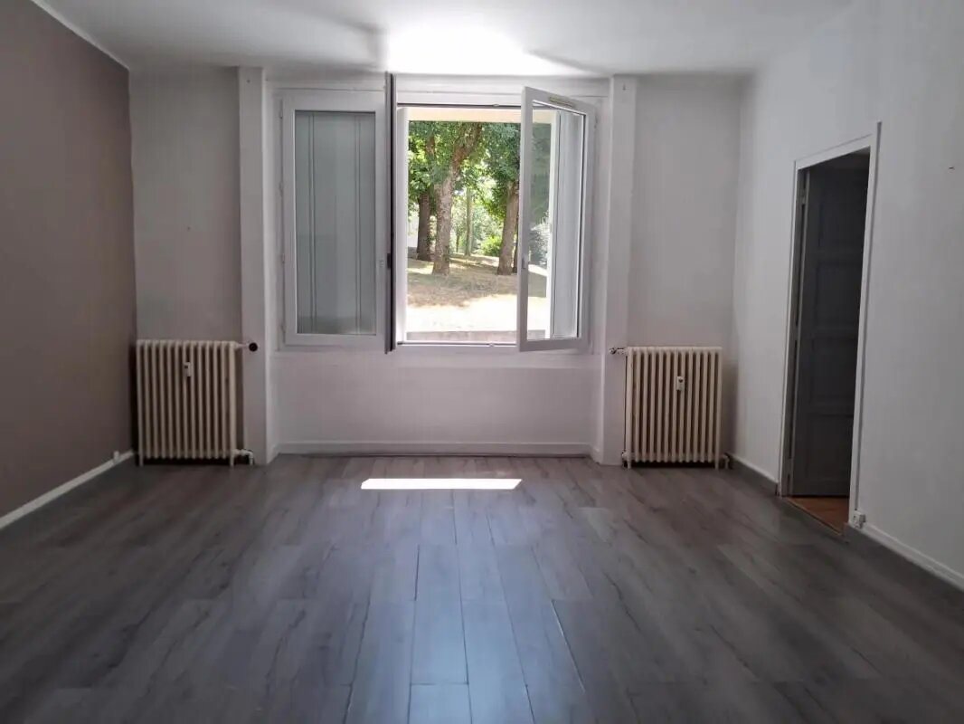 Appartement à louer, 92m², Saint-Etienne