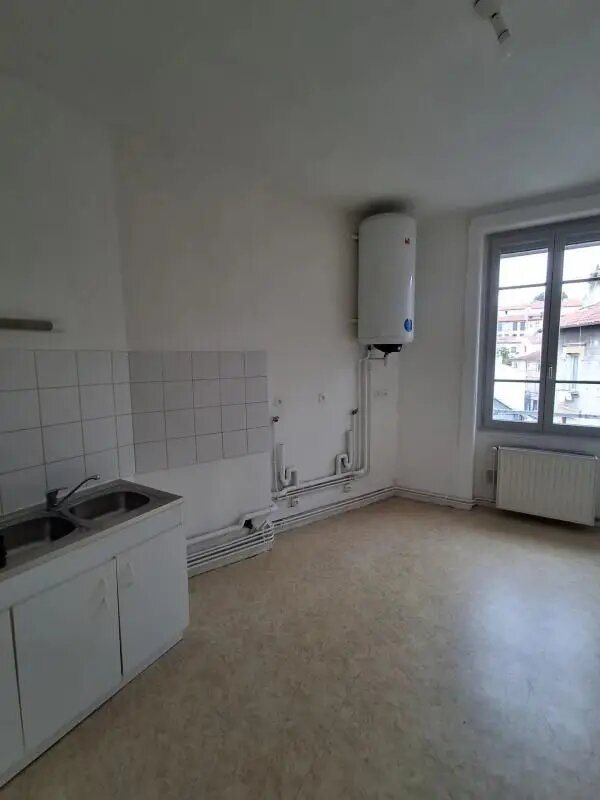 Appartement à louer, 2m², Saint-Étienne