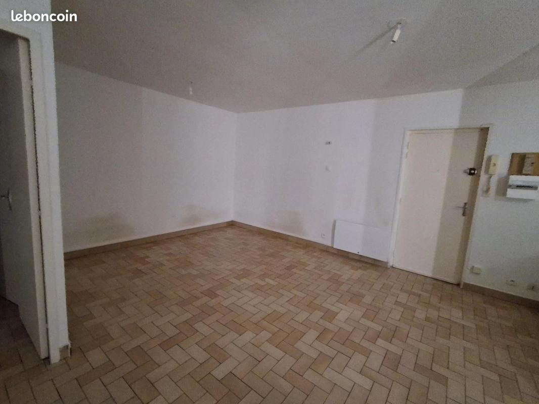 Appartement à louer, 34m², Saint-Etienne