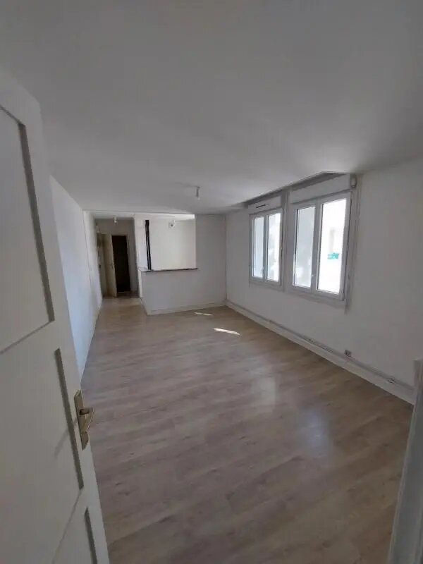 Appartement à louer, 43m², Saint-Etienne