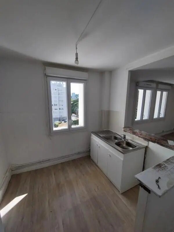 Appartement à louer, 43m², Saint-Etienne