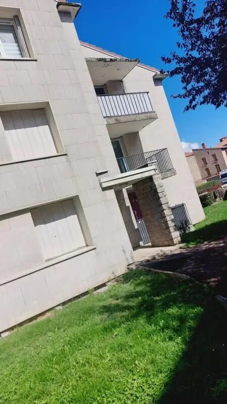 Appartement à louer, 76m², Saint-Bonnet-le-Château