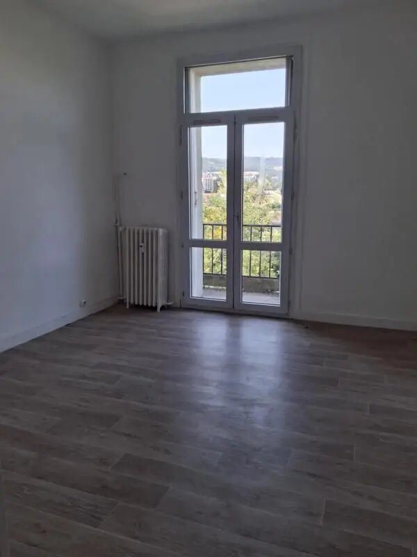 Appartement à louer, 82m², Saint-Étienne
