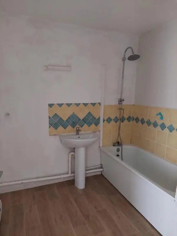 Appartement à louer, 93m², Unieux