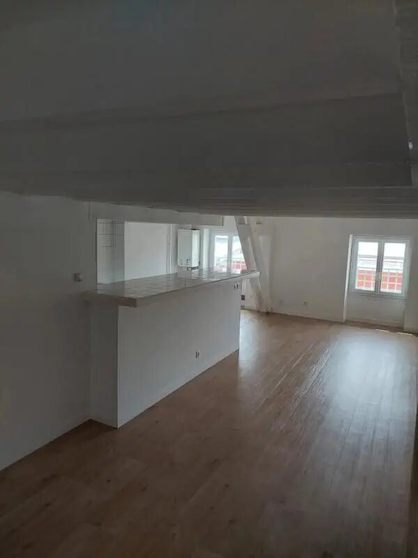 Appartement à louer, 83m², Saint-Étienne