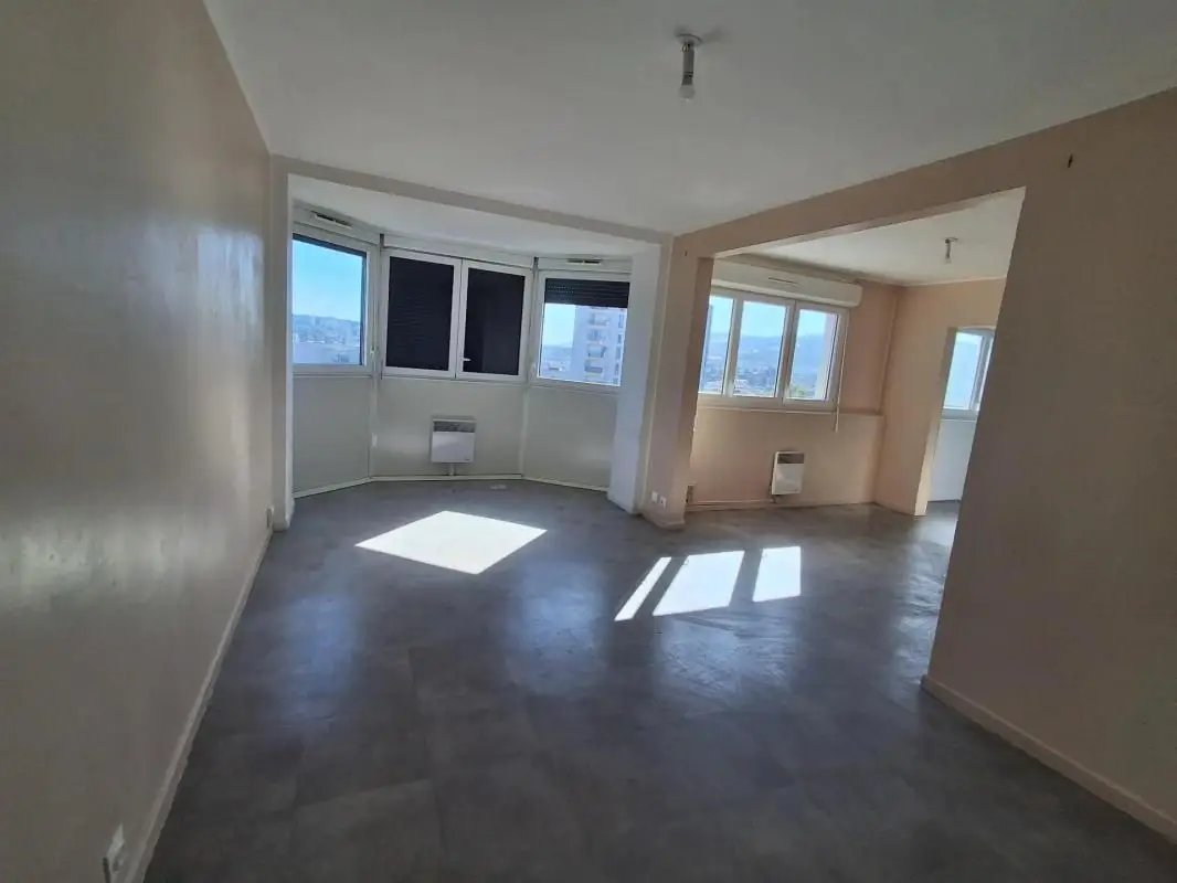 Appartement à louer, 126m², Saint-Étienne