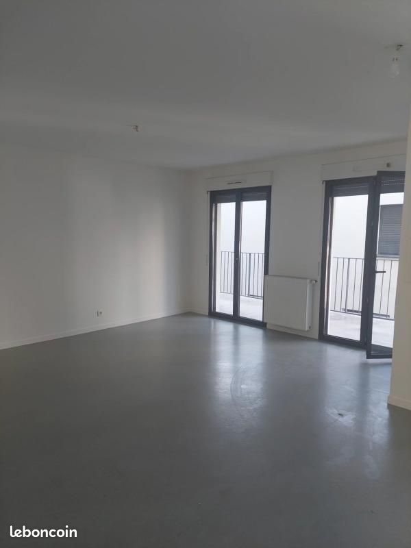 Appartement à louer, 87m², Saint-Etienne