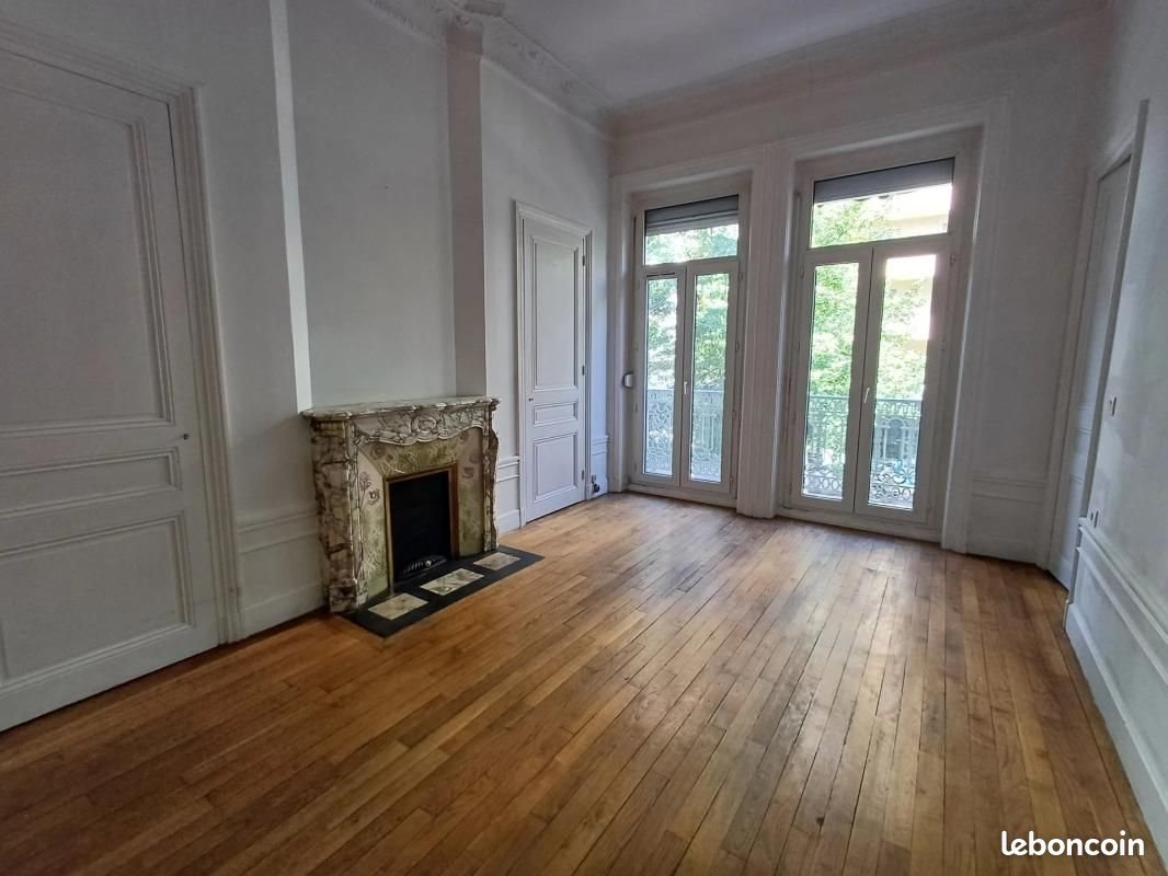Appartement à louer, 98m², Saint-Étienne
