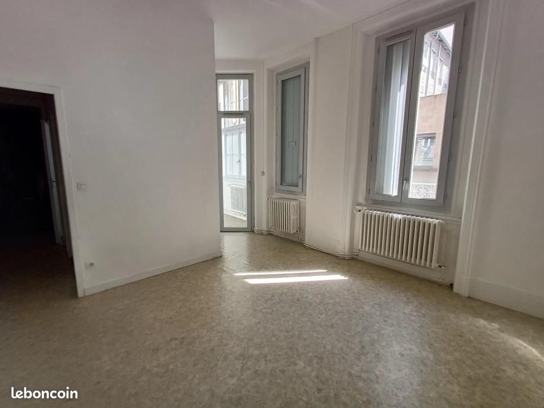 Appartement à louer, 98m², Saint-Étienne