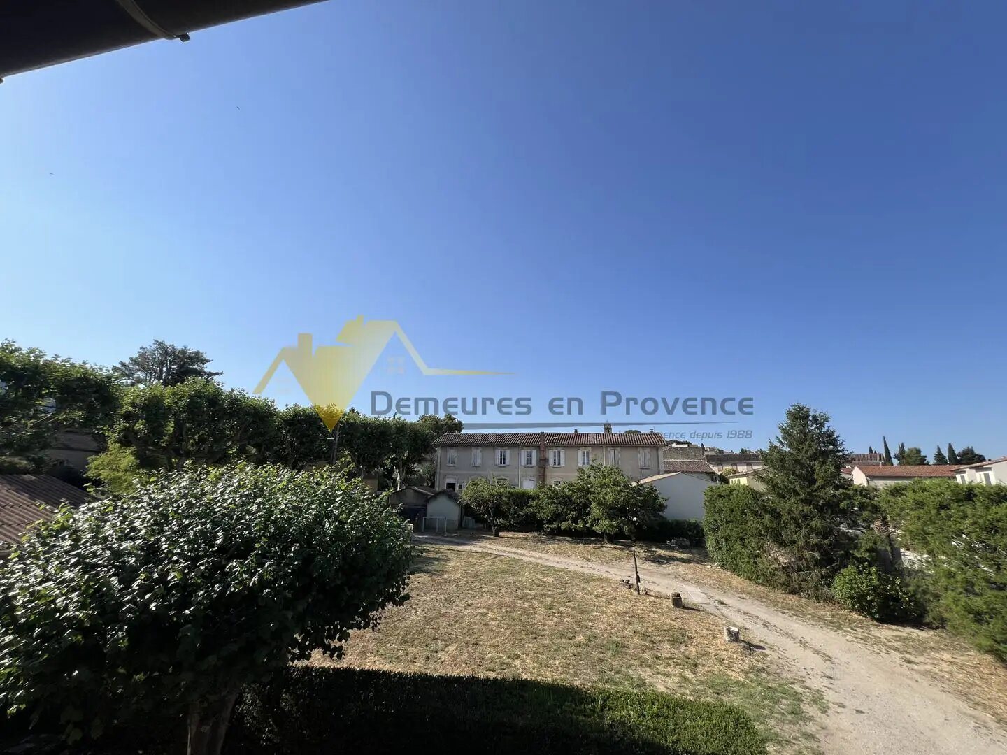 Maison à louer, 64m², Sablet