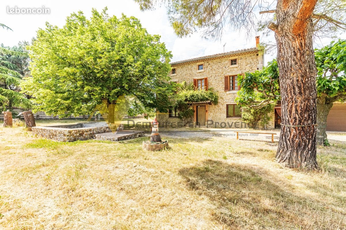 Maison à vendre, 158m², Buisson