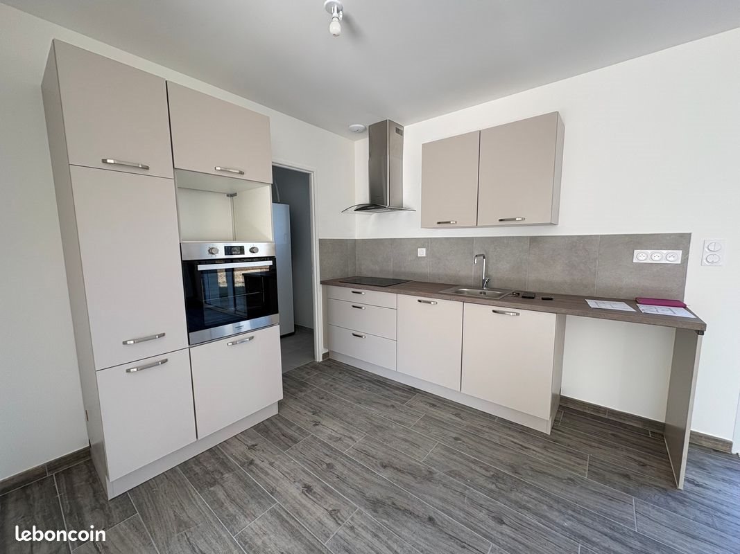 Maison à louer, 95m², Saint-Martin-d'Abbat