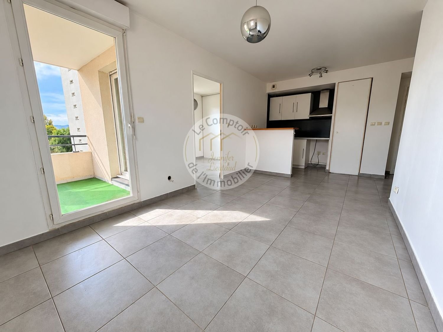 Appartement à louer, 36m², Marseille 10ème