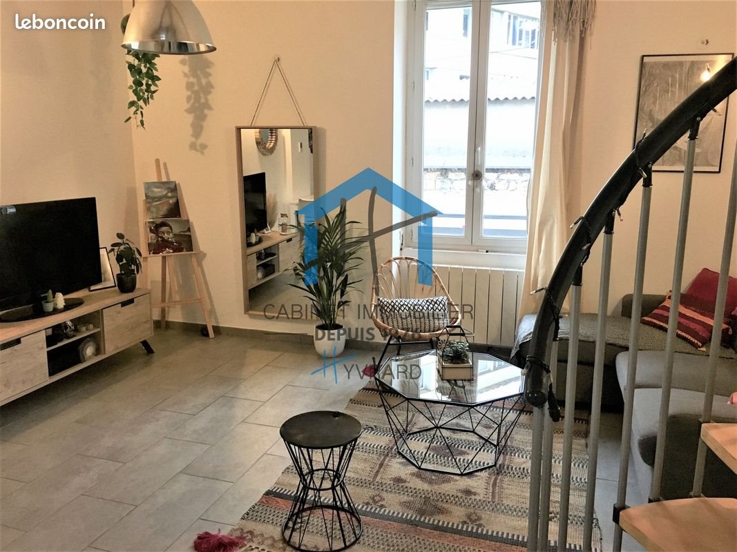 Appartement à louer, 45m², Saint-Etienne