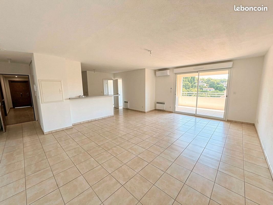 Appartement à vendre, 73m², Saint-Raphaël