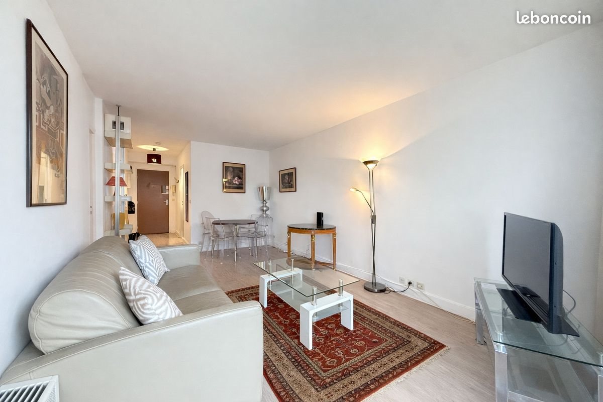 Appartement à louer, 60m², Courbevoie