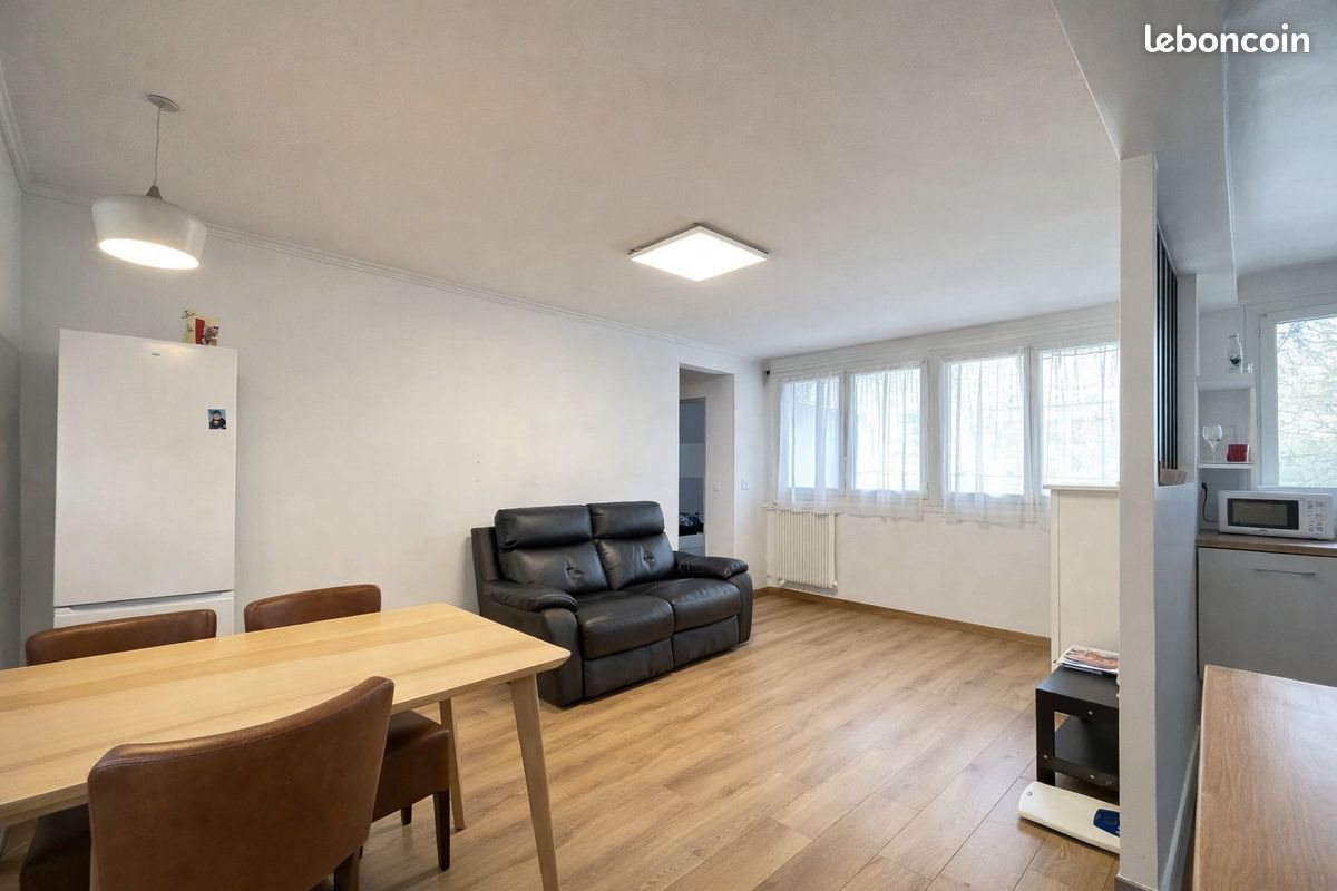 Appartement à louer, 54m², Courbevoie