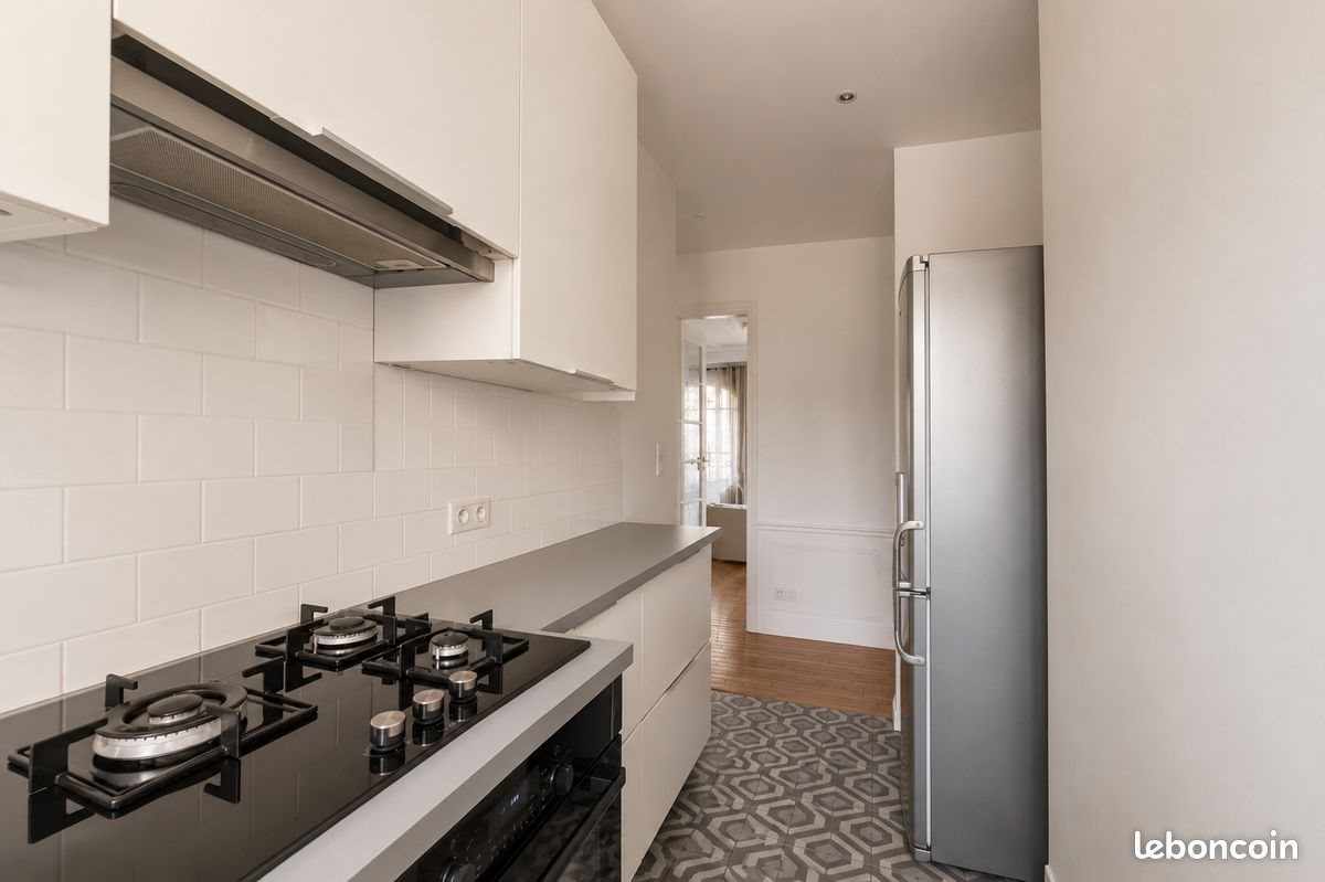Appartement à louer, 56m², Courbevoie