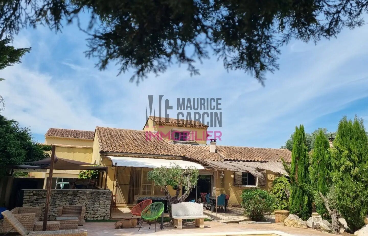 Maison à vendre, 240m², Entraigues-sur-la-Sorgue