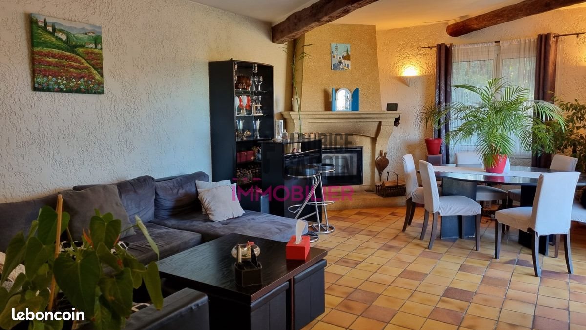 Maison à vendre, 236m², Entraigues-sur-la-Sorgue