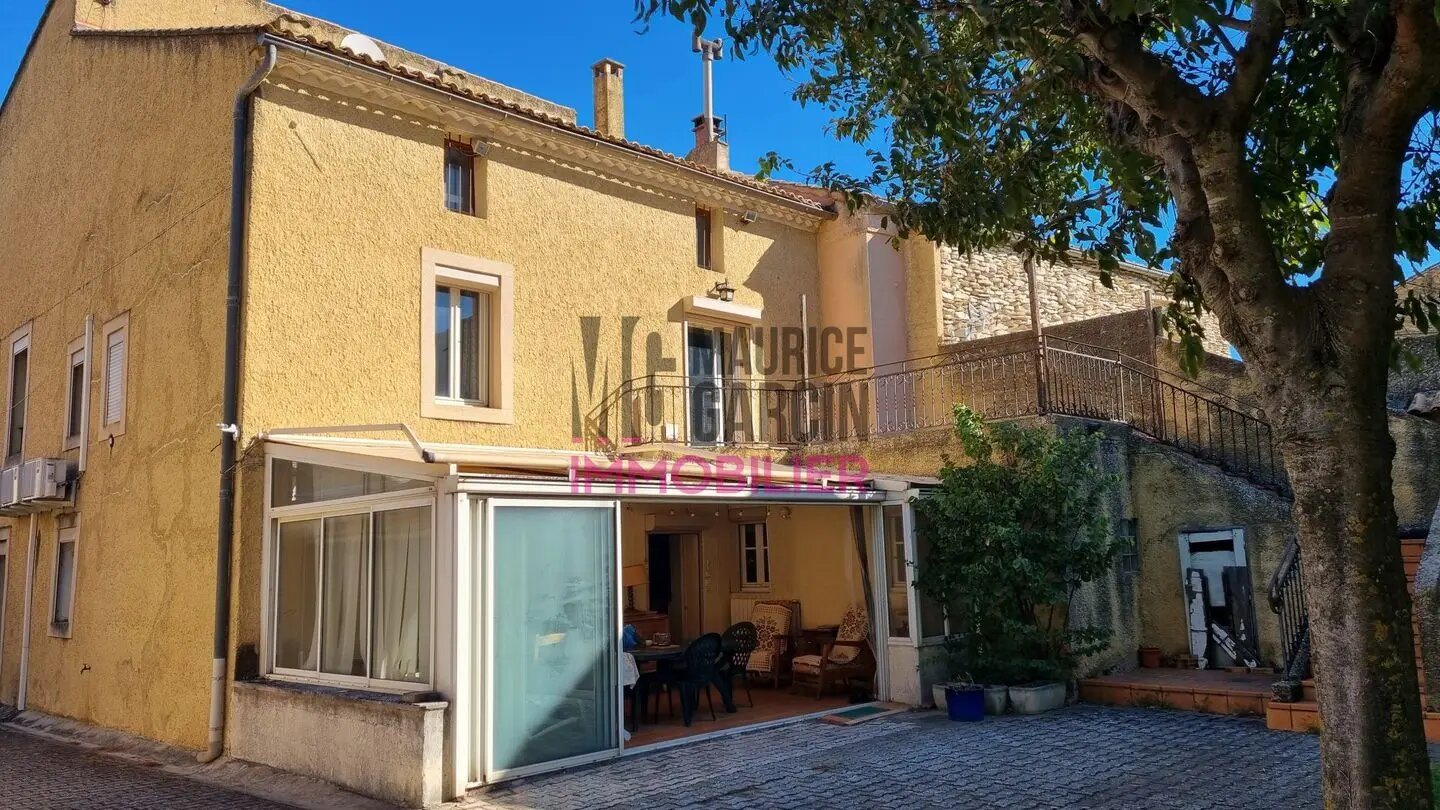 Maison à vendre, 219m², Entraigues-sur-la-Sorgue