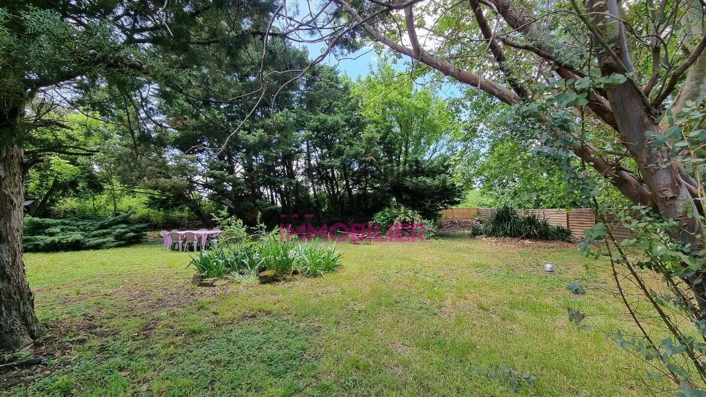 Maison à louer, 145m², Entraigues-sur-la-Sorgue