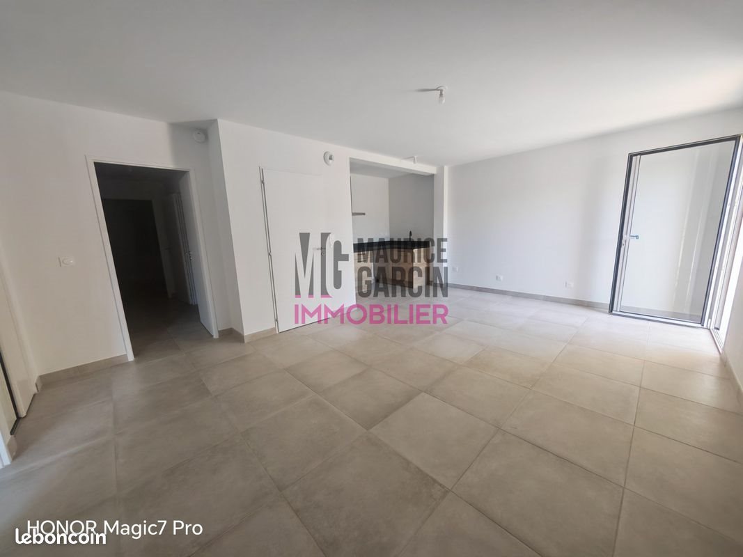 Appartement à louer, 79m², Pernes-les-Fontaines