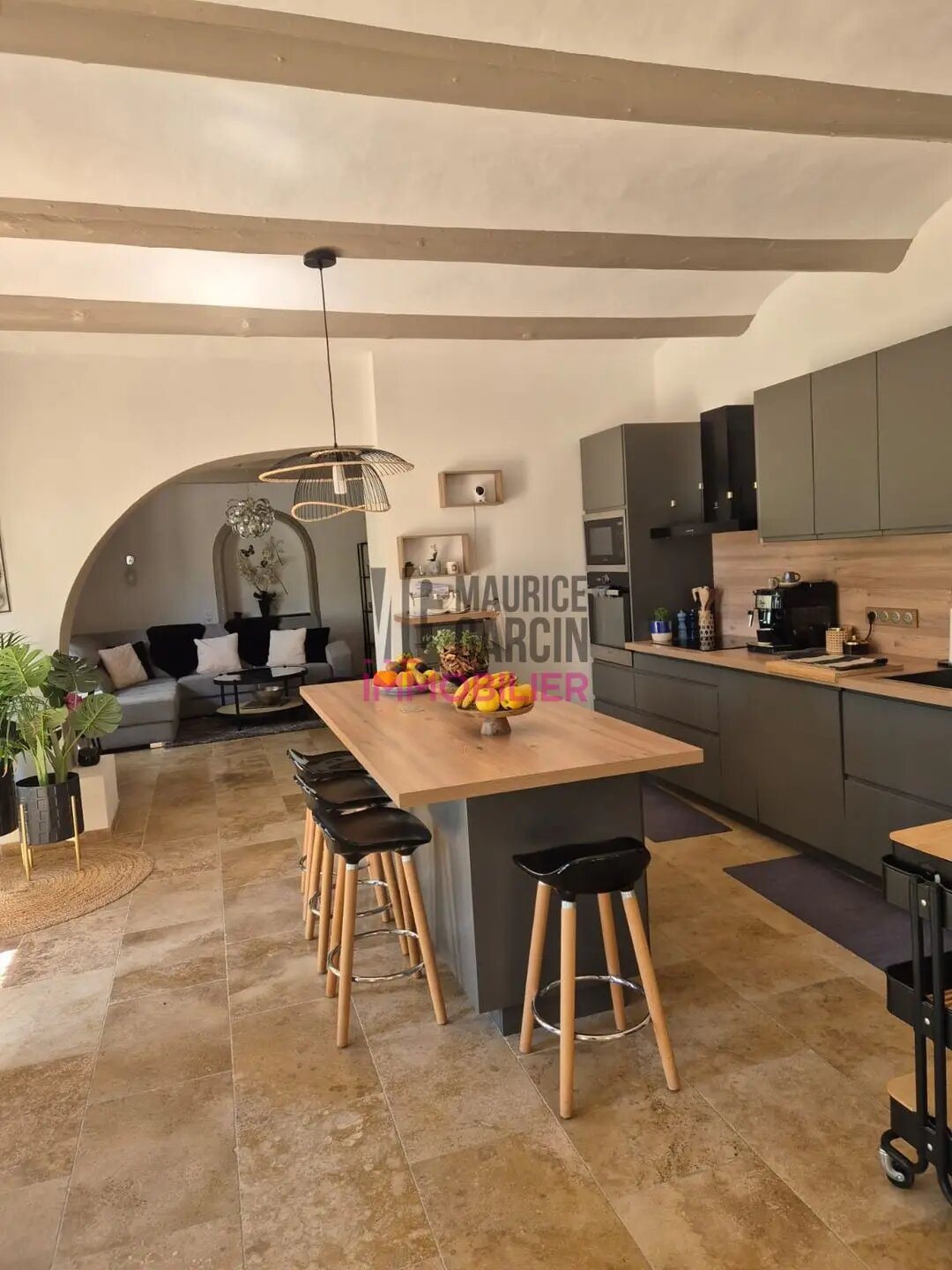 Maison à louer, 140m², Entraigues-sur-la-Sorgue