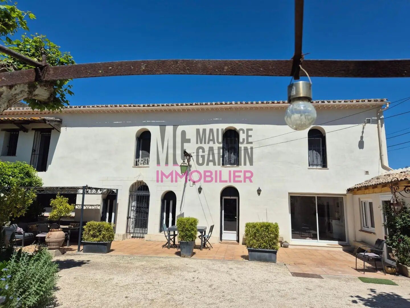 Maison à louer, 140m², Entraigues-sur-la-Sorgue