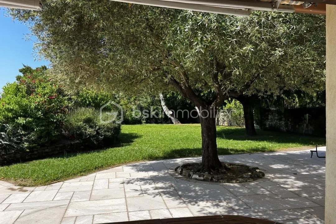 Maison à vendre, 171m², Saint-Restitut