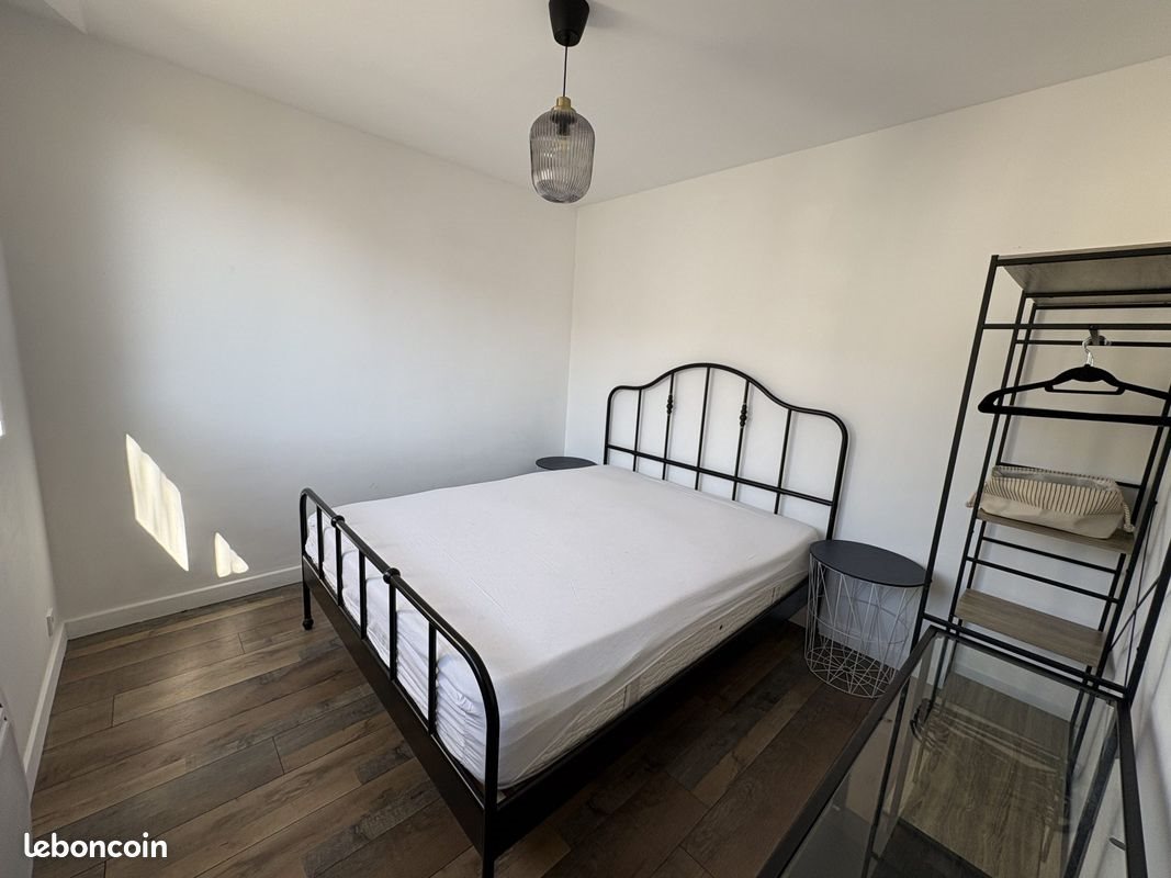 Appartement à louer, 59m², Toulon