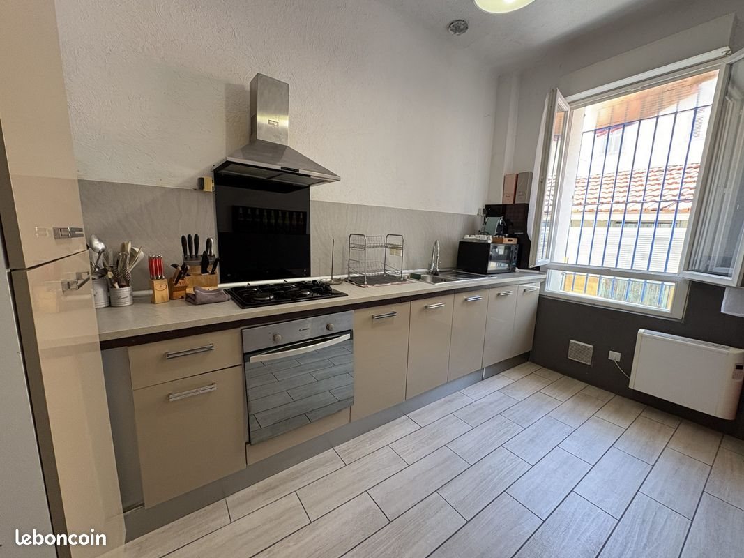 Appartement à louer, 55m², Toulon