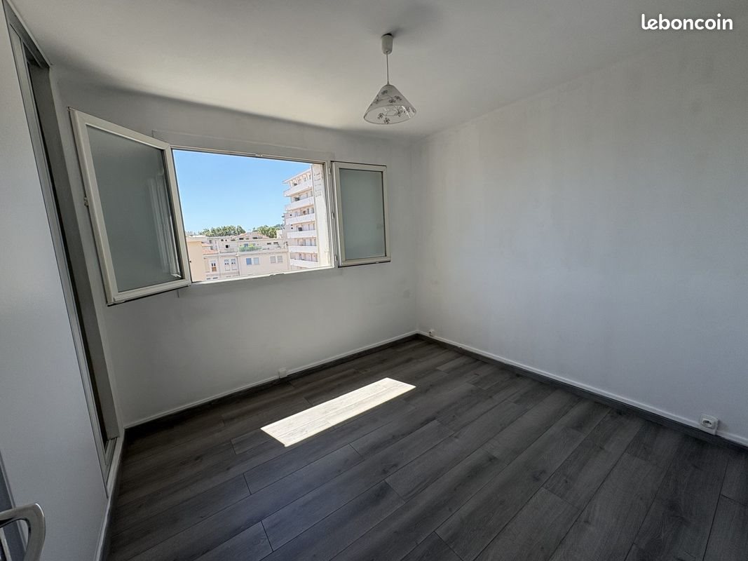 Appartement à louer, 51m², Toulon