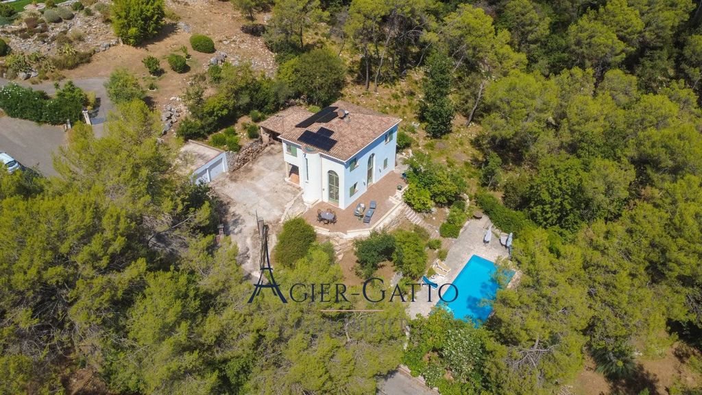 Maison à vendre, 122m², Roquefort-les-Pins