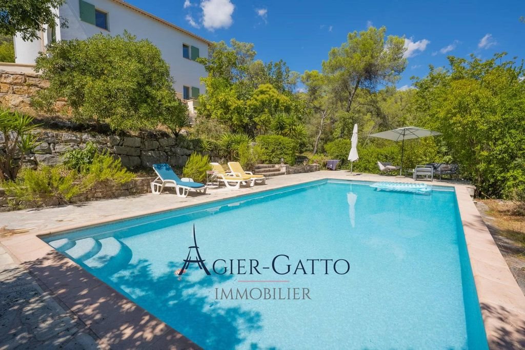 Maison à vendre, 122m², Roquefort-les-Pins
