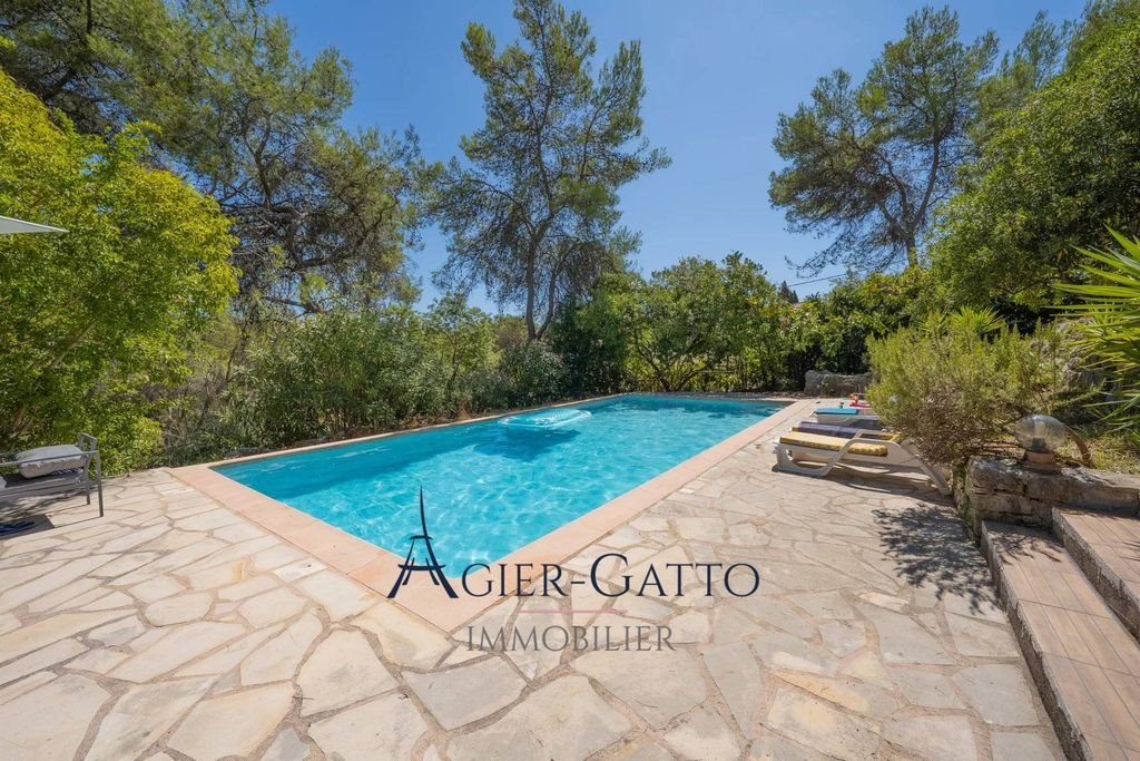 Maison à vendre, 122m², Roquefort-les-Pins