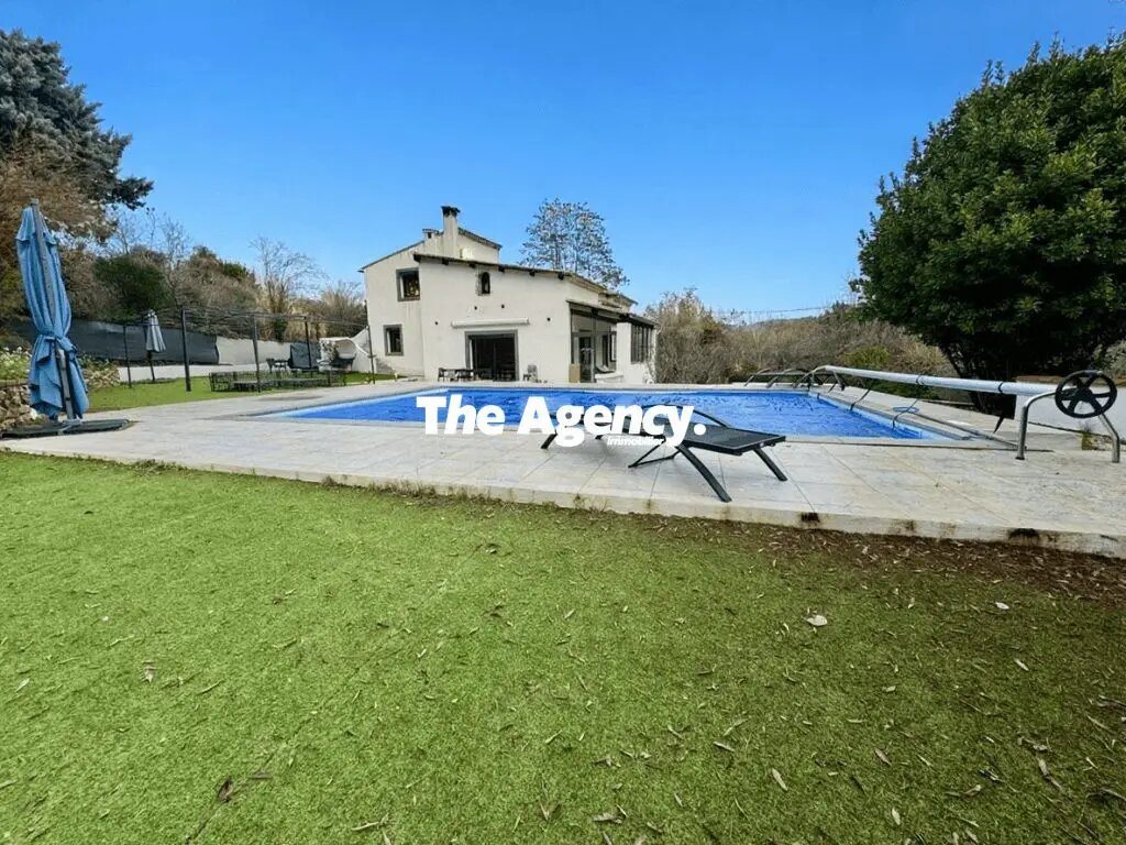Maison à vendre, 202m², Saint-Zacharie