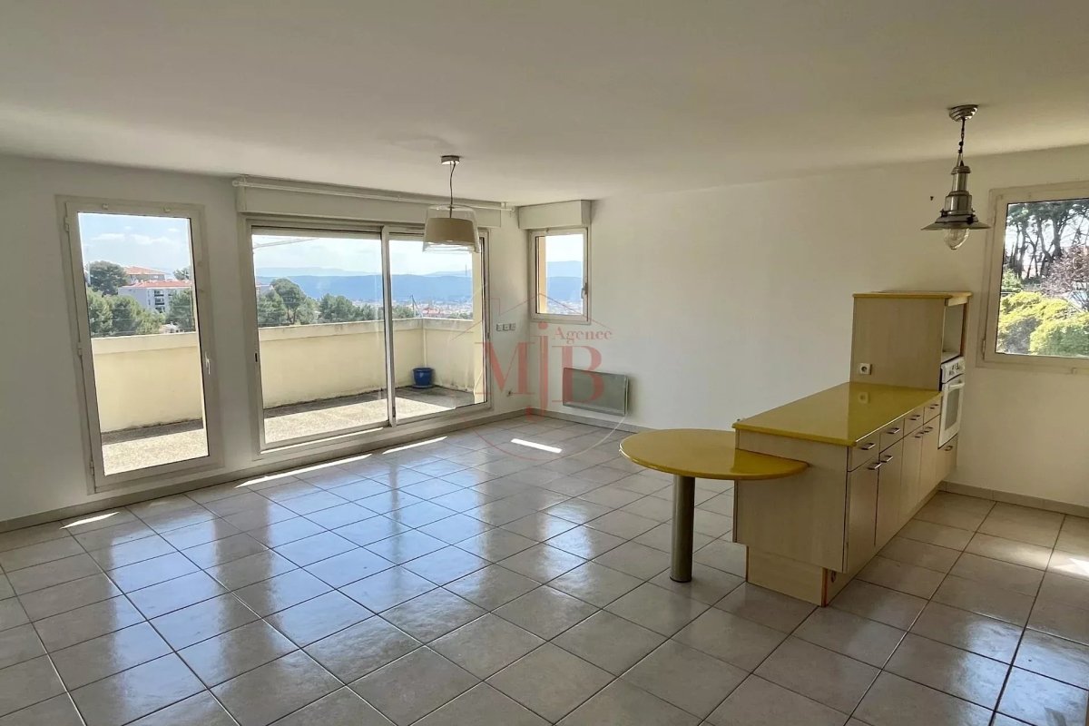 Appartement à louer, 78m², Aix-en-Provence