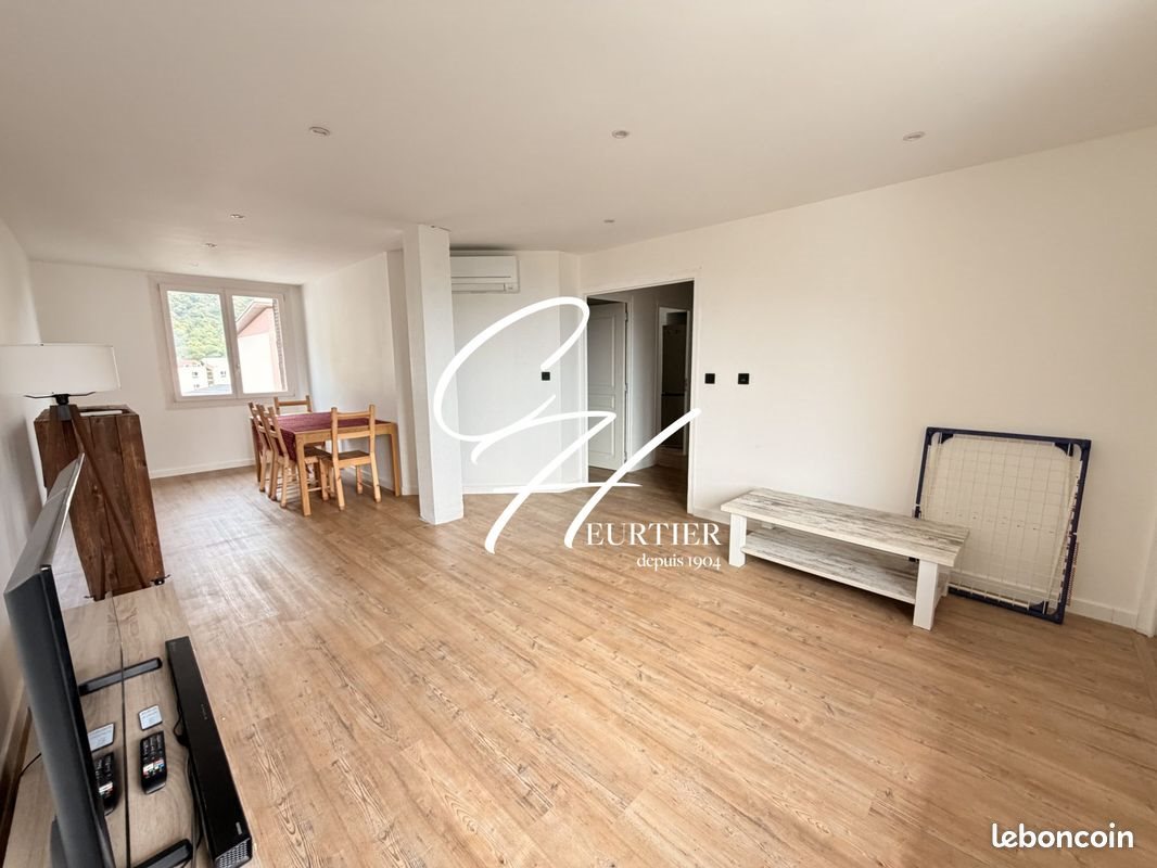 Appartement à louer, 66m², Sassenage