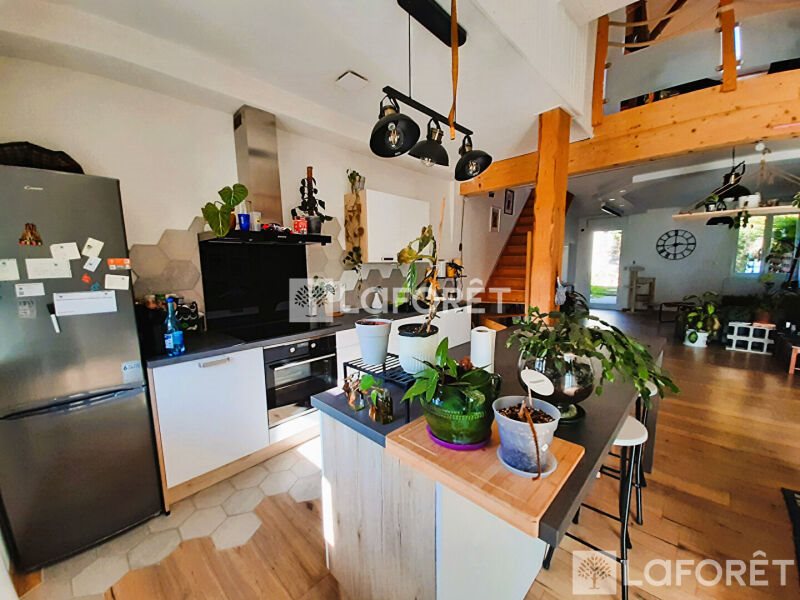 Appartement à louer, 109m², Glay