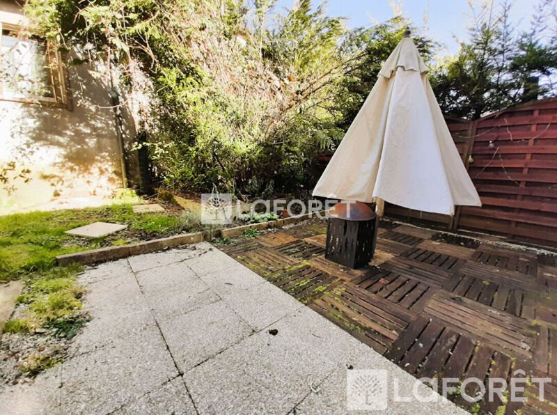 Appartement à louer, 109m², Glay