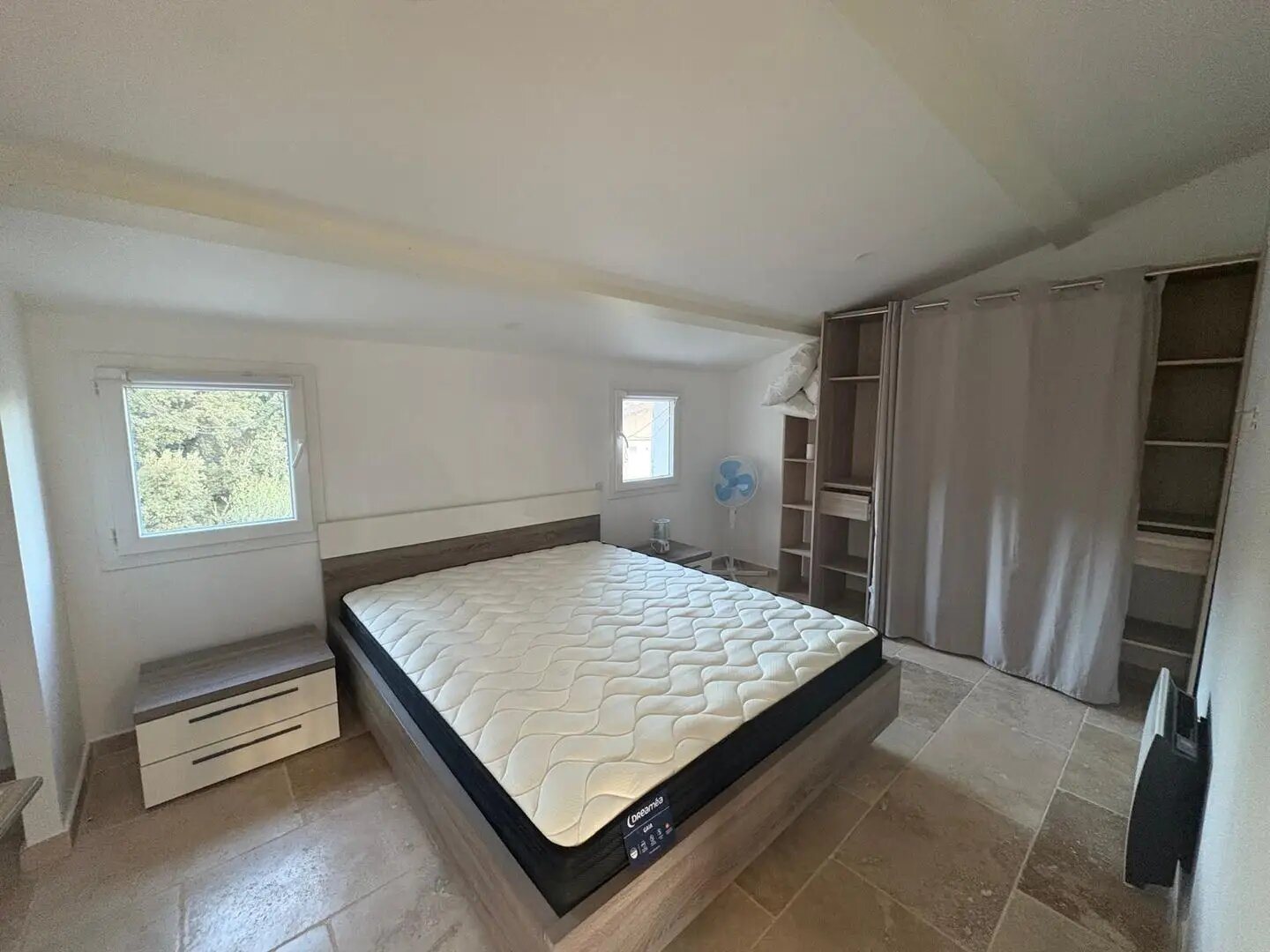 Appartement à louer, 55m², Eyguières