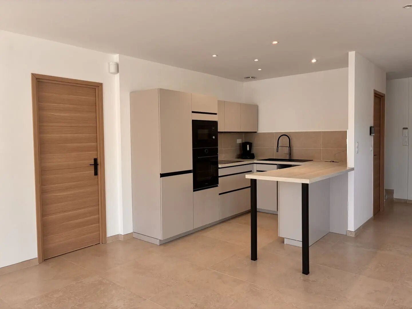 Maison à vendre, 150m², Sénas