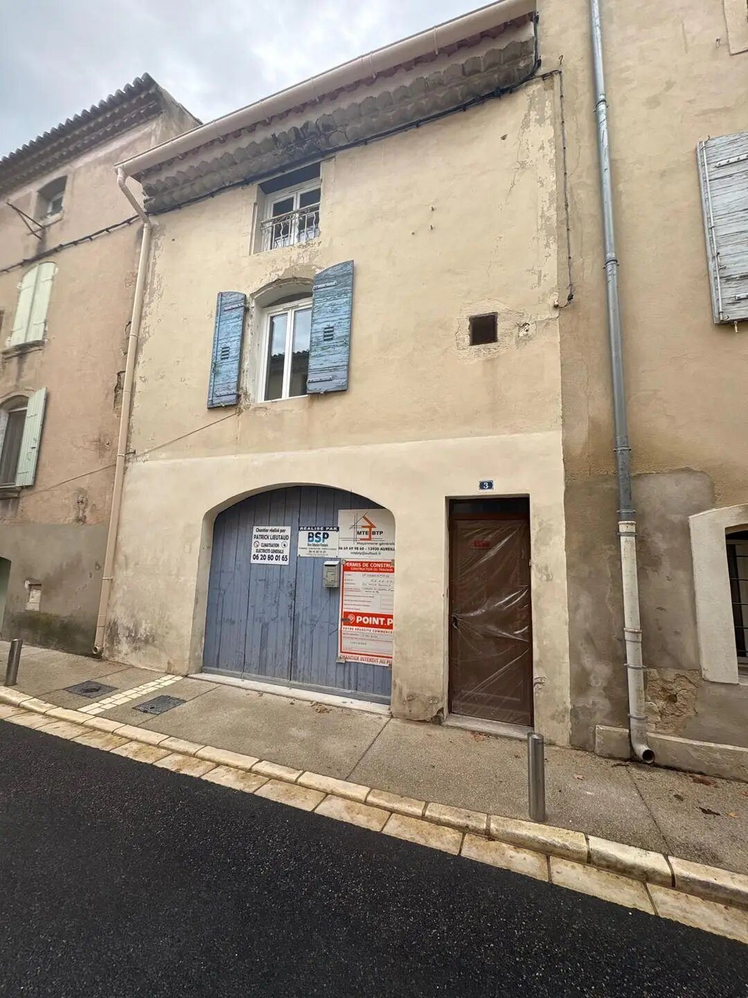 Maison à louer, 90m², Eyguières
