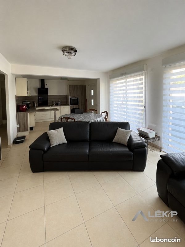Maison à louer, 81m², Bazoges-en-Paillers