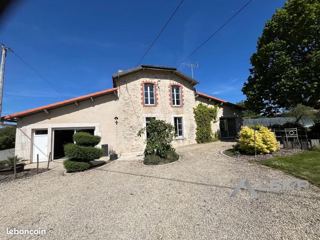 Maison à vendre, 179m², Rochetrejoux