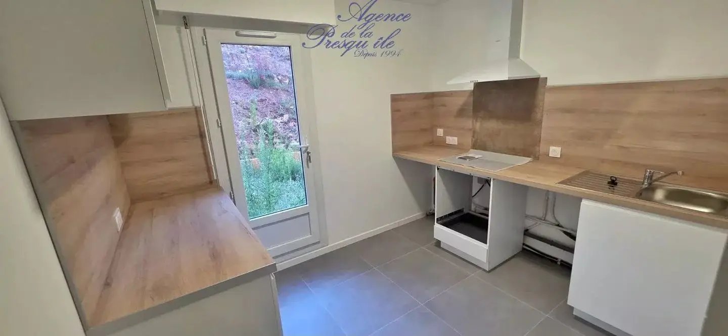 Appartement à louer, 2m², Hyères