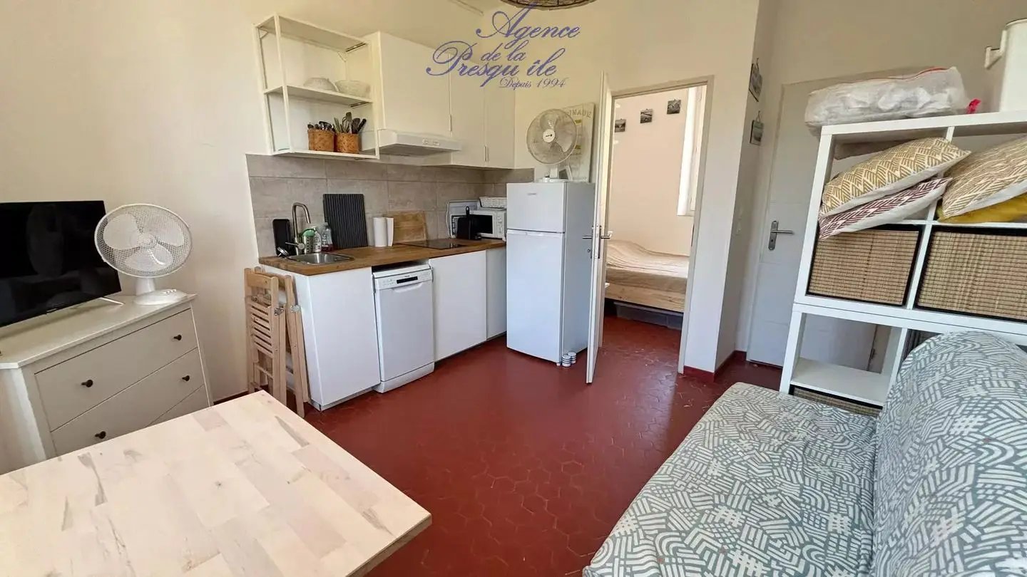 Appartement à louer, 2m², Hyères